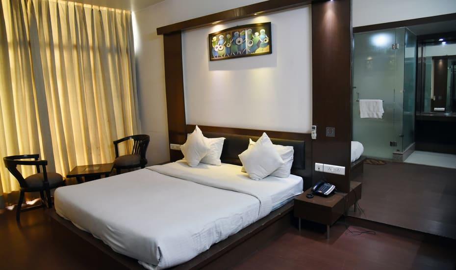 Hotel Parth Inn Ghaziabad Exterior photo
