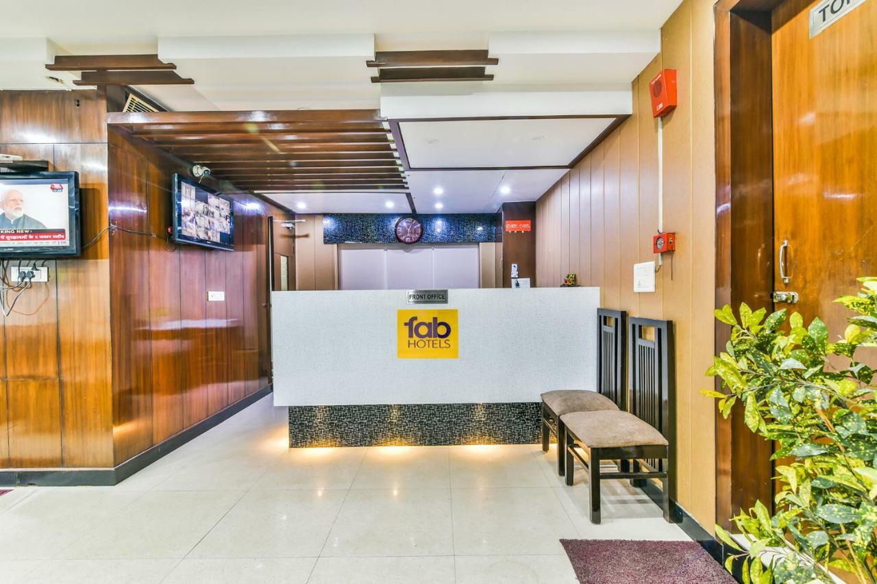 Hotel Parth Inn Ghaziabad Exterior photo