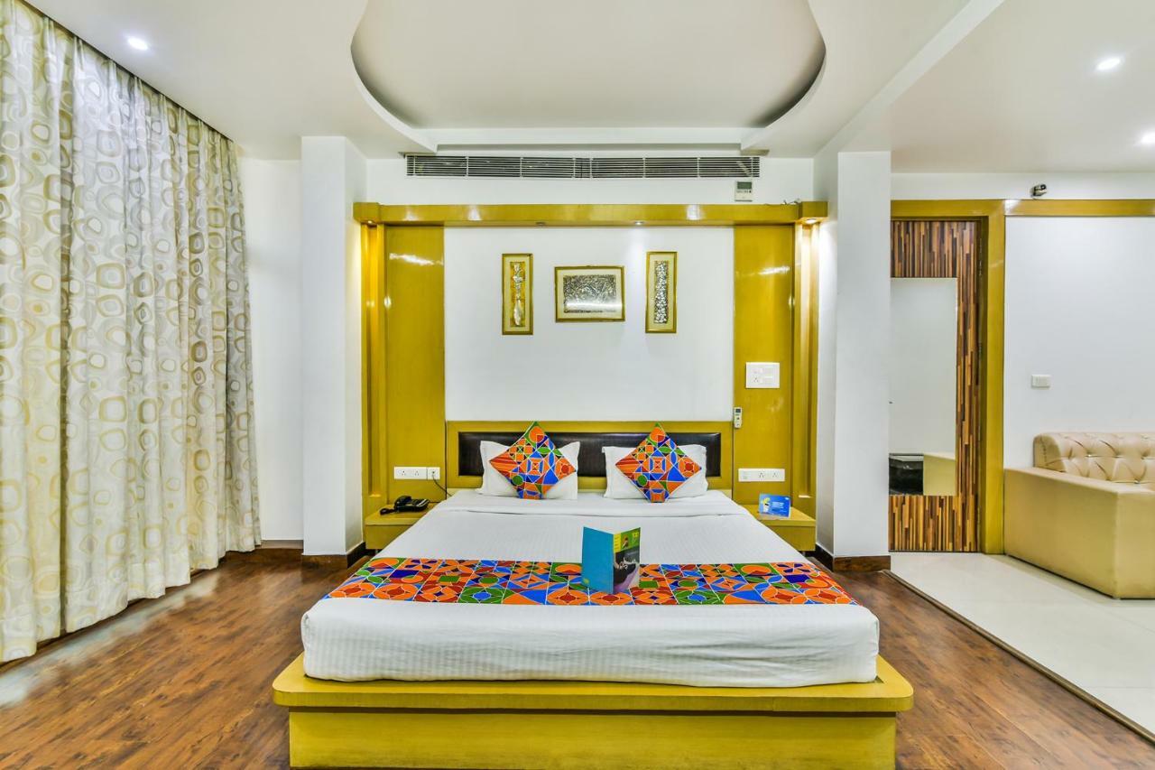 Hotel Parth Inn Ghaziabad Exterior photo